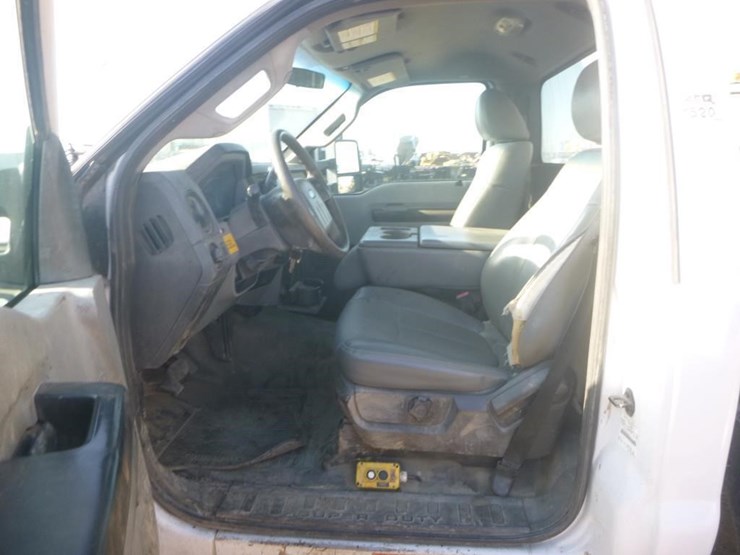 2012-ford-f550-image-12