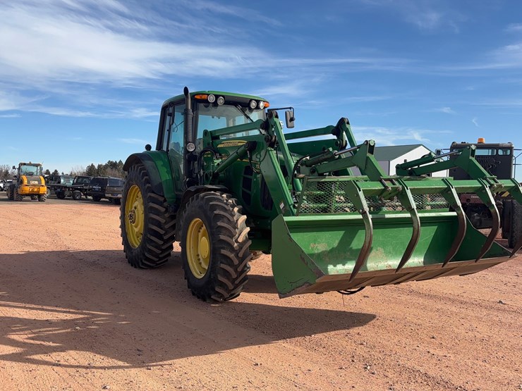 2008-john-deere-7330-premium-image-3