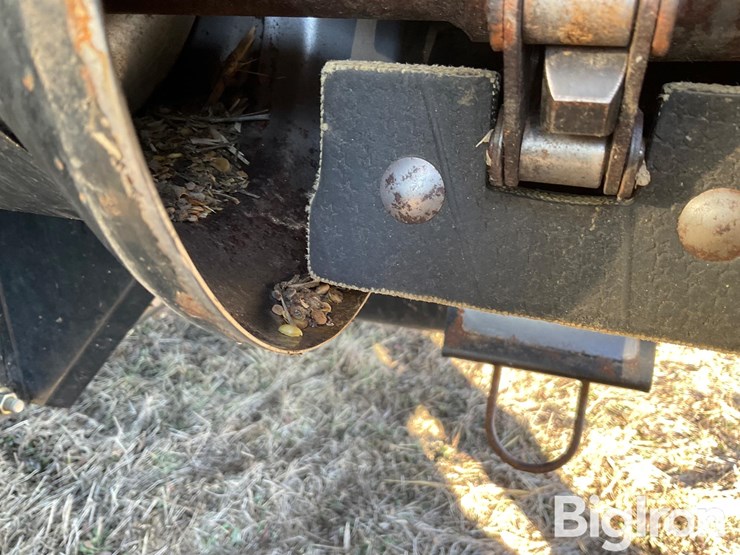 2013-case-ih-5130-image-10