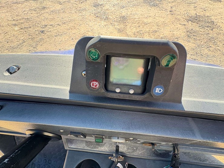 2007-tomberlin-32v-electric-golf-cart-image-19