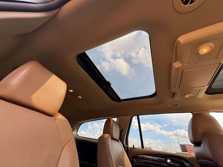 2016-buick-enclave-image-24