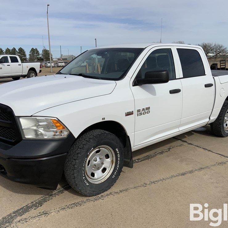 2015 DODGE 1500