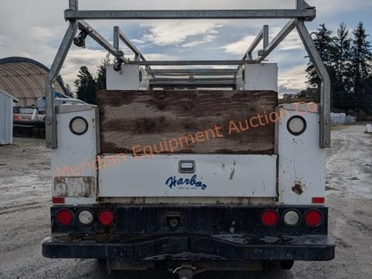 2017-chevrolet-silverado-3500-image-6