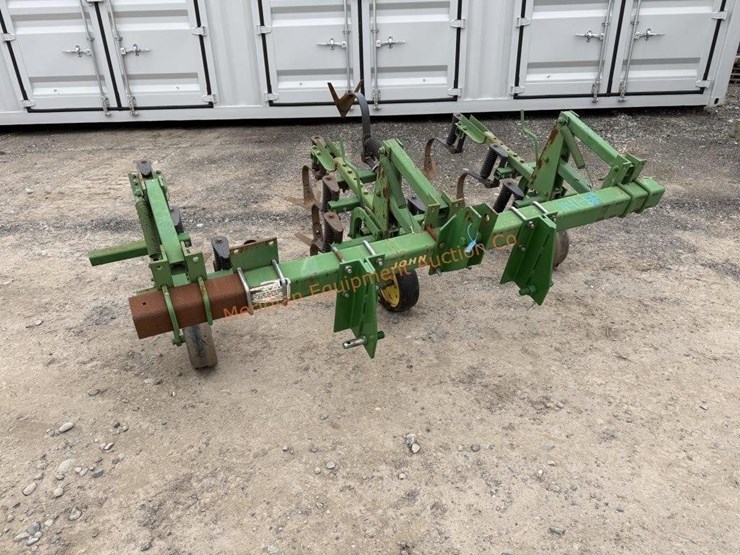 john-deere-2-image-2