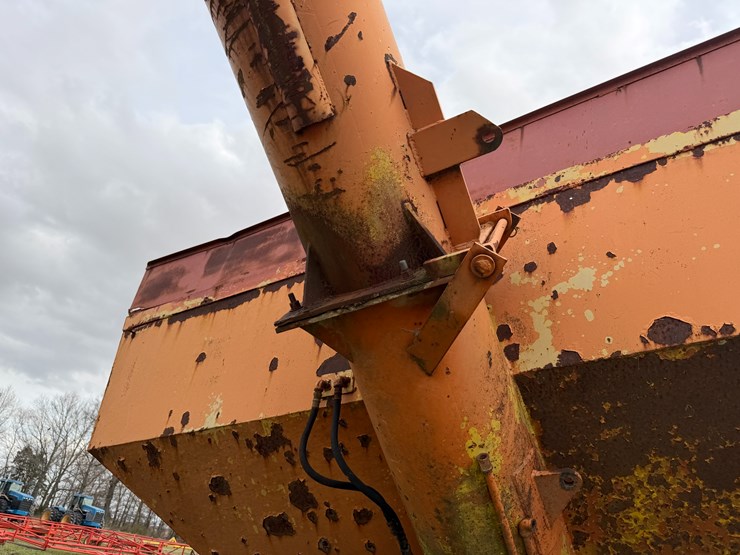 #41026-•-dennis-grain-cart-image-15