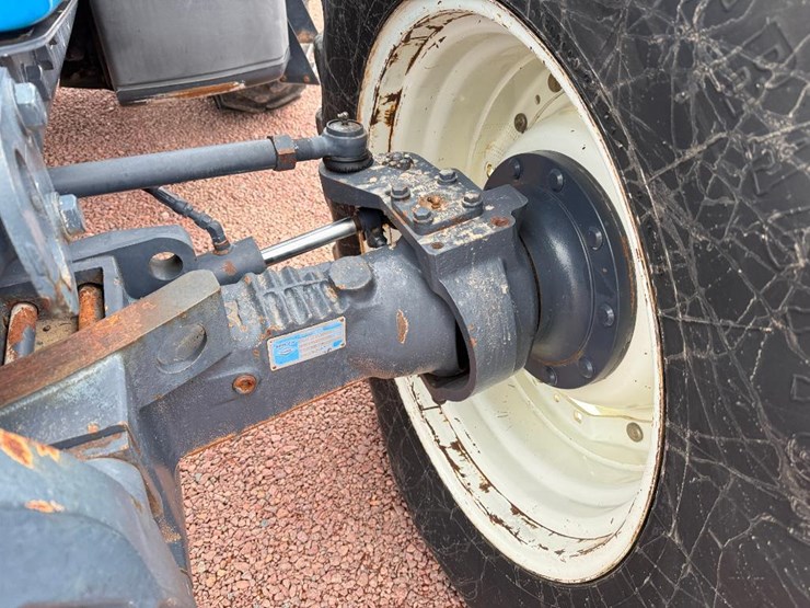 new-holland-8770-image-39