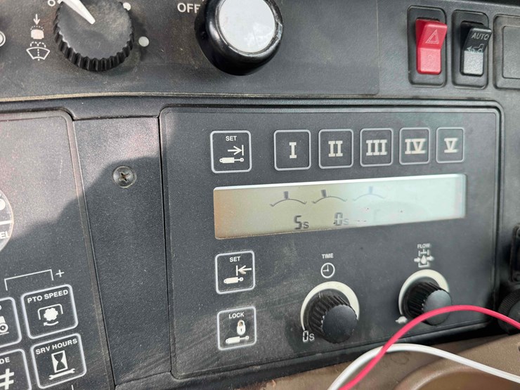 1995-john-deere-8200-image-19