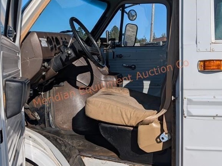 1986-gmc-3500-image-16