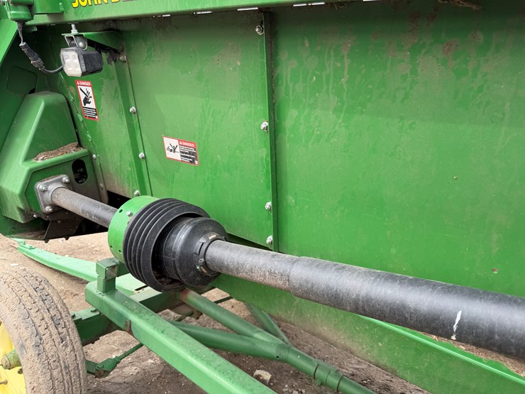 john-deere-c8r-image-17