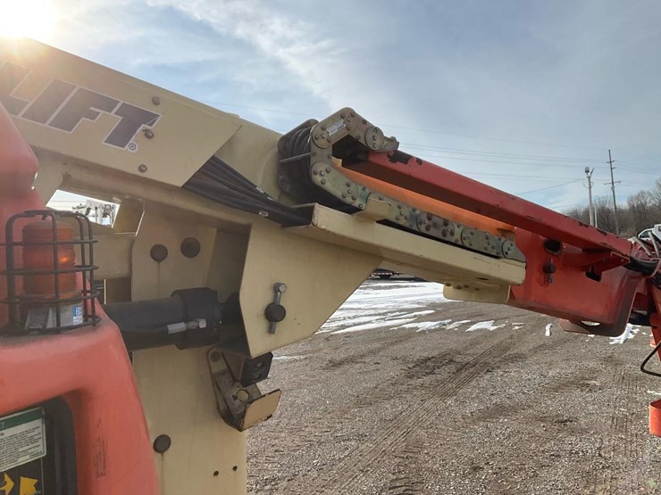 2000-jlg-e300ajp-image-55