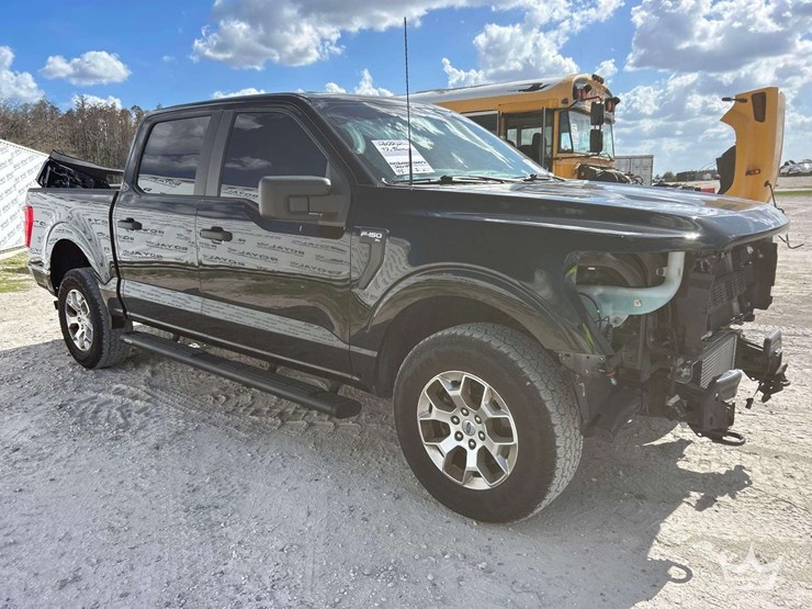 2022-ford-f150-image-2