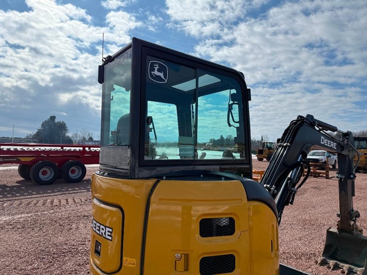 2021-deere-30g-image-20