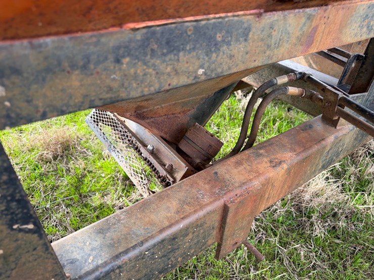 #41025-•-dennis-grain-cart-image-39