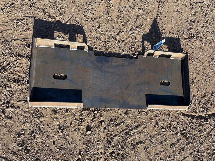 formed-skid-steer-frame-image-3