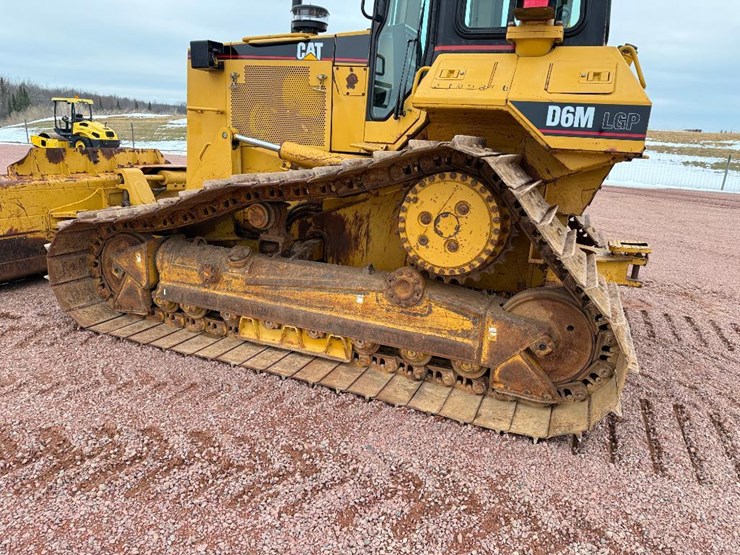 caterpillar-d6m-lgp-image-8