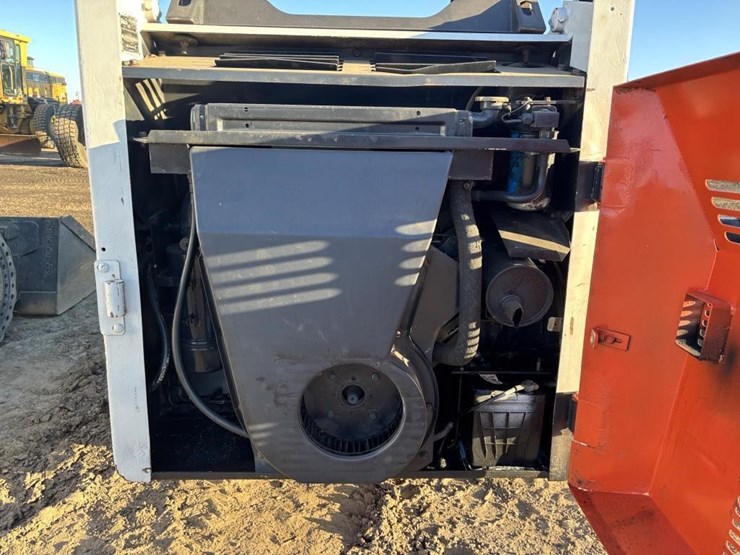 bobcat-553-image-28