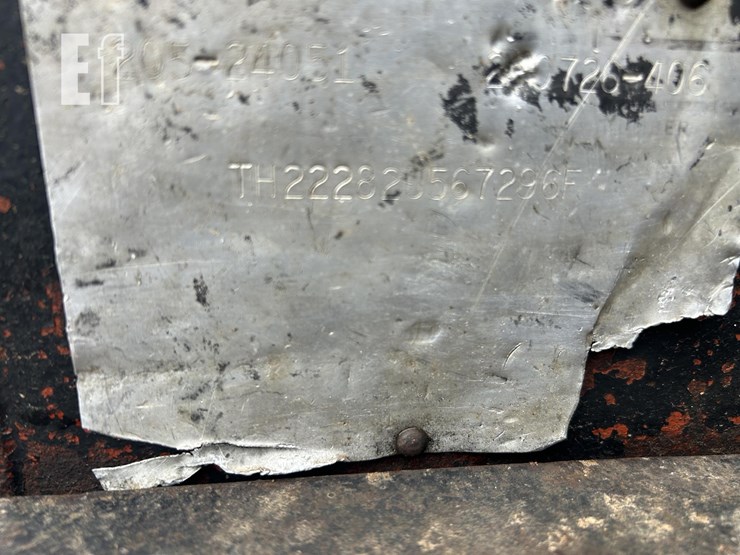 white-2-105-image-11