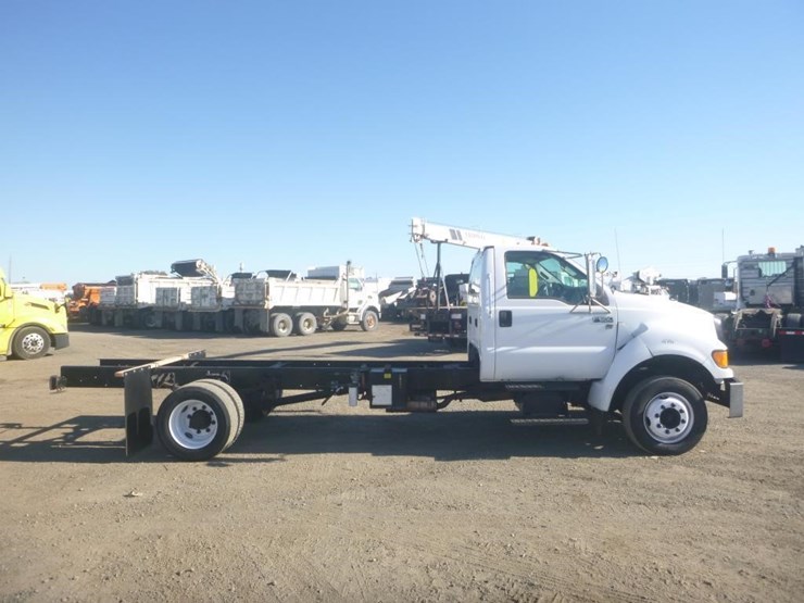 2012-ford-f650-image-7