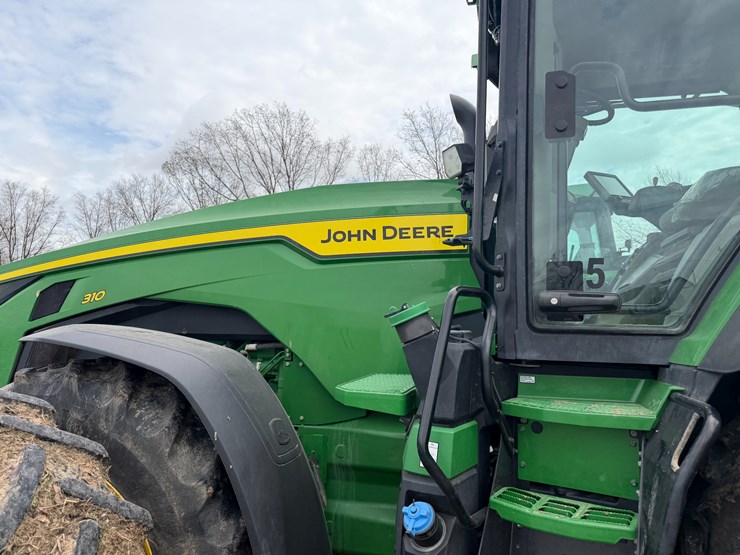 2023-john-deere-8r-310-image-31