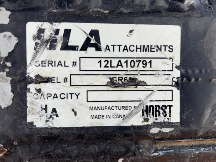 2009-john-deere-5083e-image-15