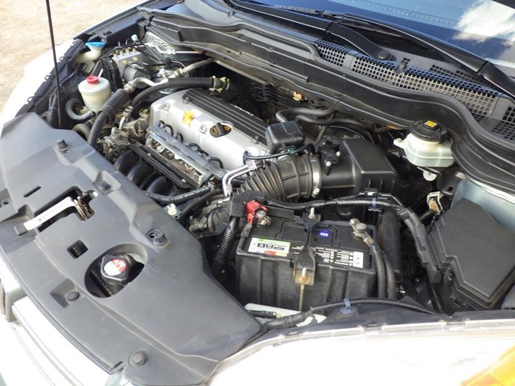 2011-honda-crv-image-10