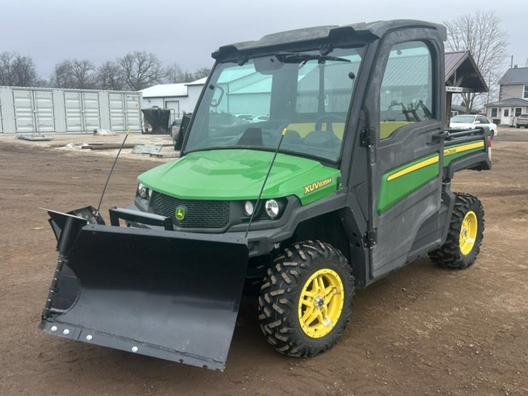 2020-john-deere-2020-image-1