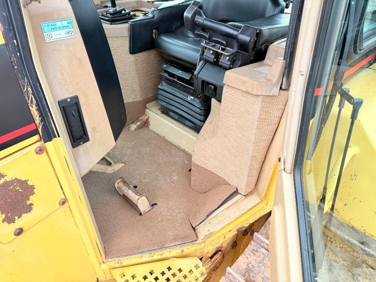 caterpillar-d6m-lgp-image-46