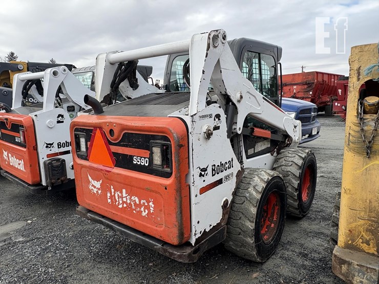 2014-bobcat-s590-image-8