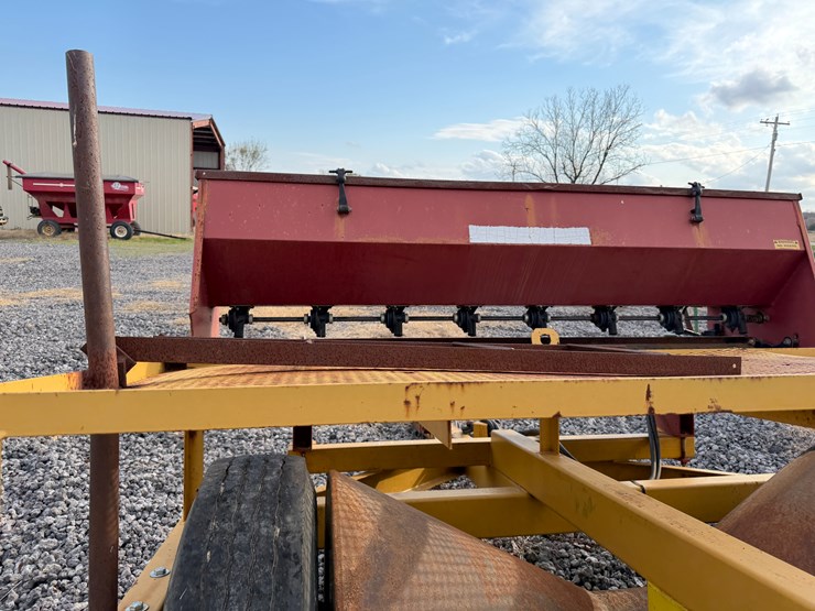 #41047-•-w&a-manufacturing-894-levee-seeder-and-packer-image-18