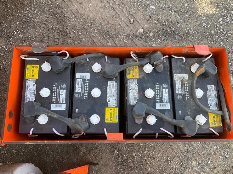 2000-jlg-e300ajp-image-52