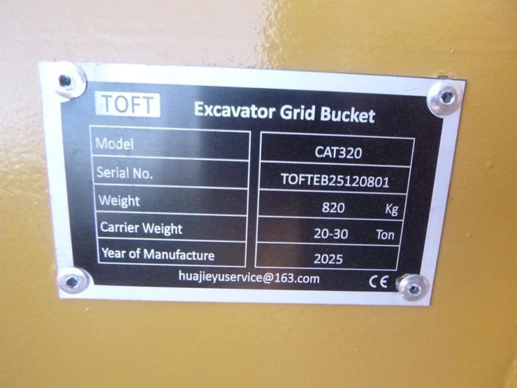 caterpillar-320-image-7