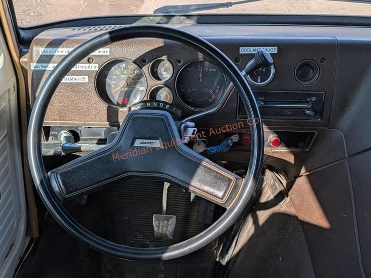 1986-gmc-3500-image-21
