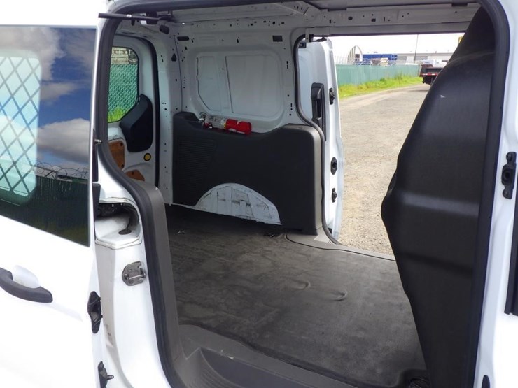 2019-ford-transit-connect-image-8