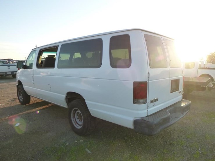 2008-ford-e350-image-4