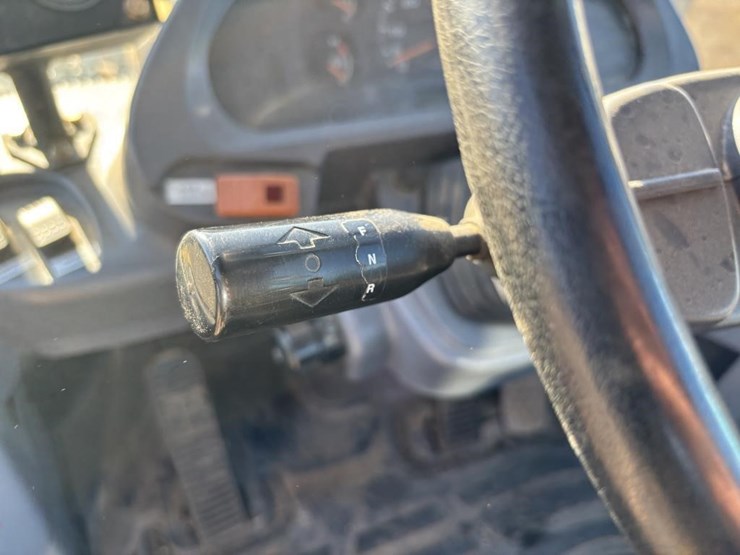 2007-komatsu-wa200-5-image-30