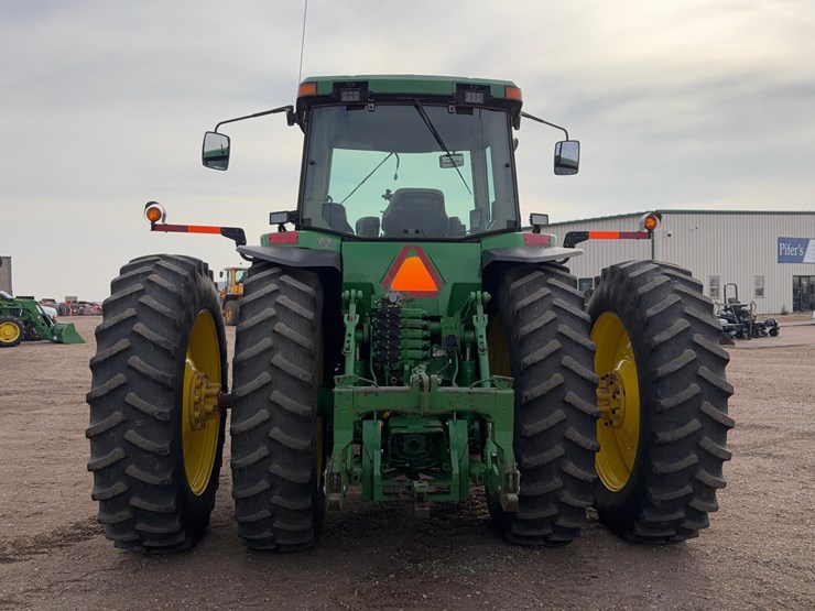 john-deere-8110-image-5