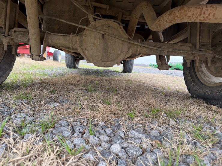 2005-chevrolet-silverado-1500-image-11