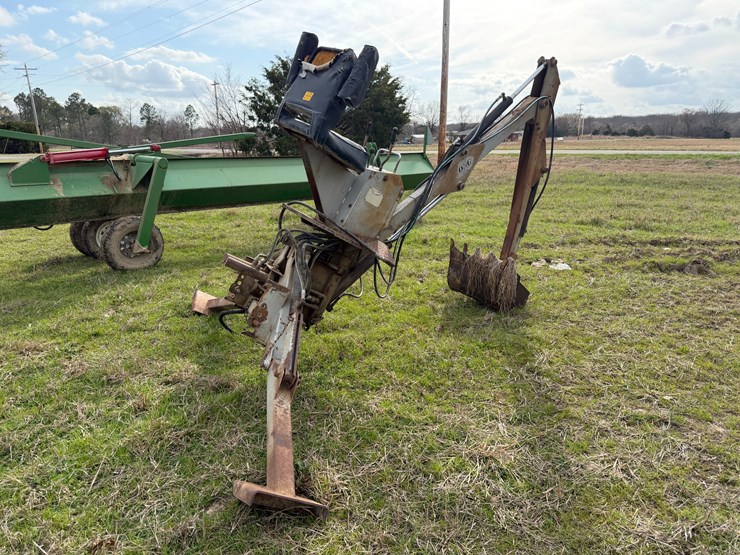 #41030-•-long-3pt-backhoe-attachment-352-image-1