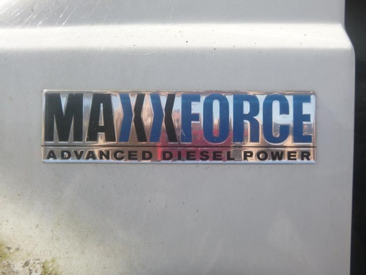 2013-international-7600-image-27