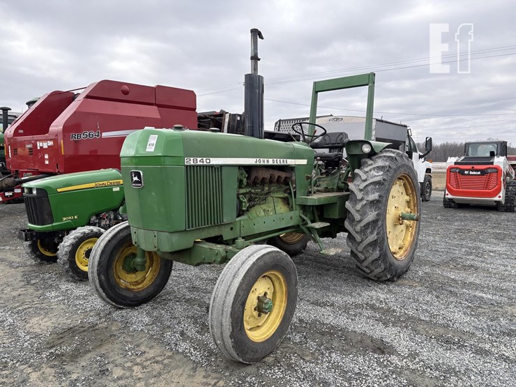 john-deere-2840-image-1