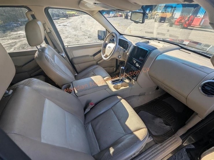 2006-ford-explorer-xlt-image-13