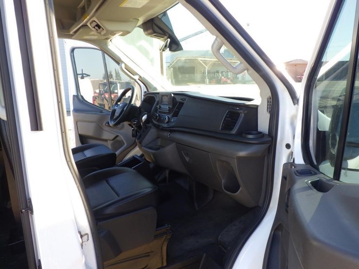 2020-ford-transit-image-6