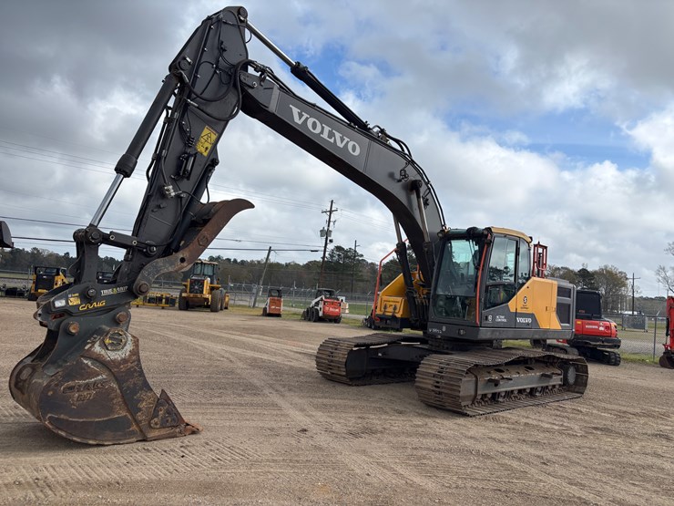 2022-volvo-ec220el-image-2