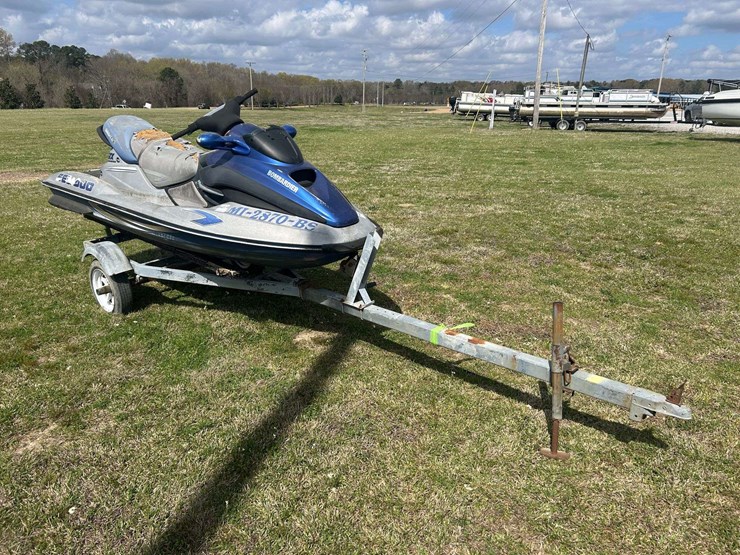 2001-sea-doo-gtx-jet-ski-image-2