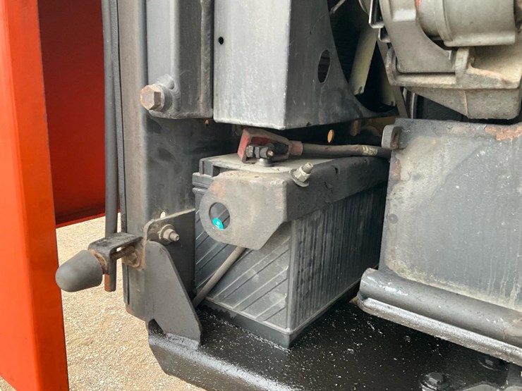 2002-jlg-601s-image-57