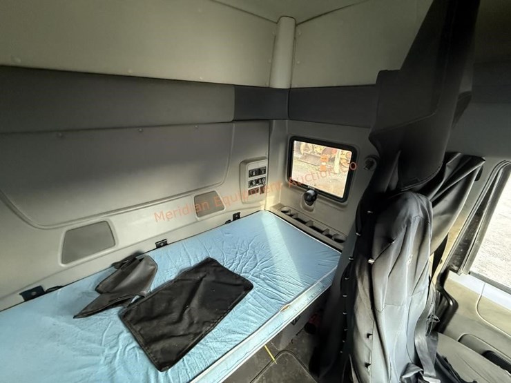 2017-international-prostar-image-32