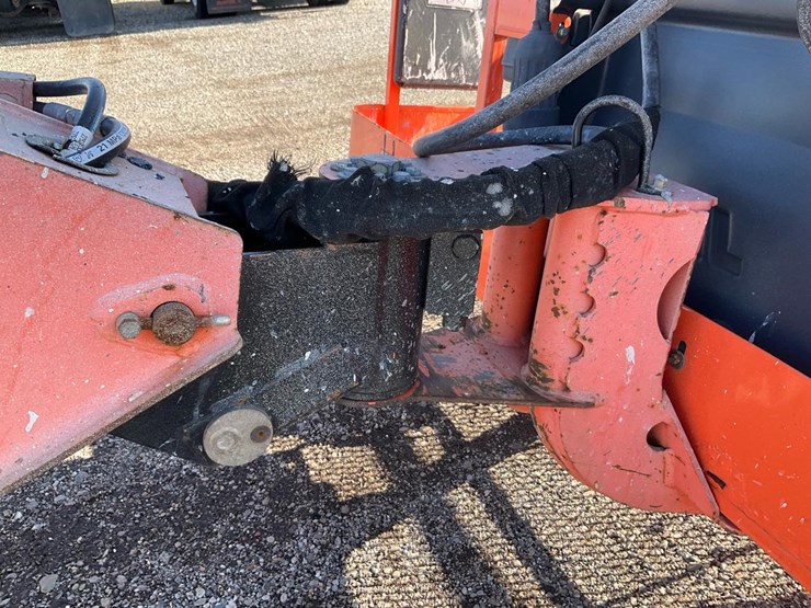 2004-jlg-600s-image-68