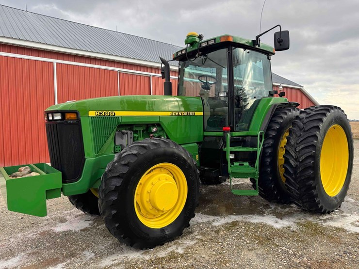 1997-john-deere-8300-image-2