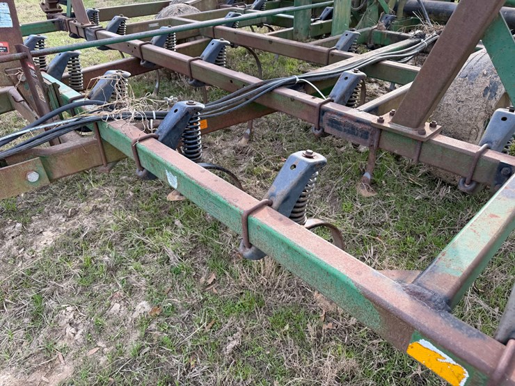 john-deere-38-image-37