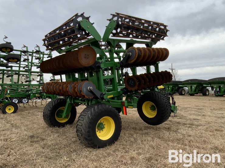 2023-john-deere-2680h-image-5